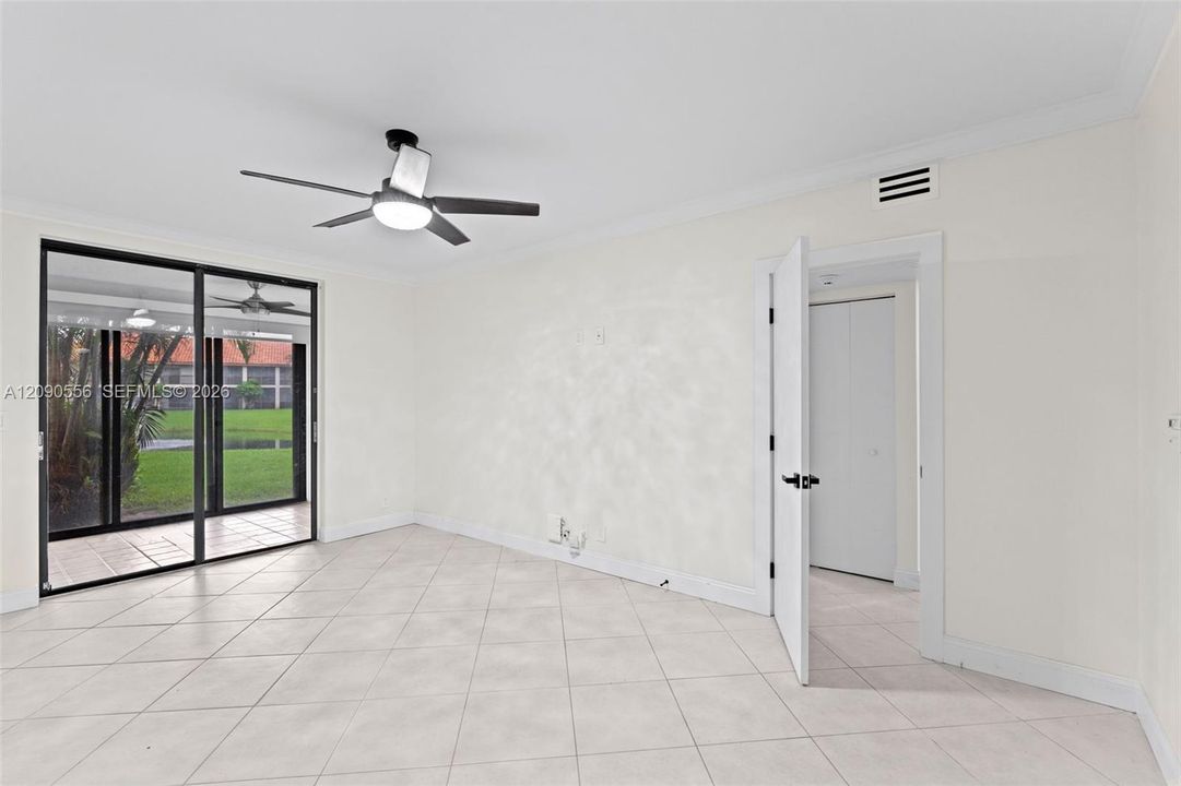 For Sale: $419,900 (2 beds, 2 baths, 1300 Square Feet)