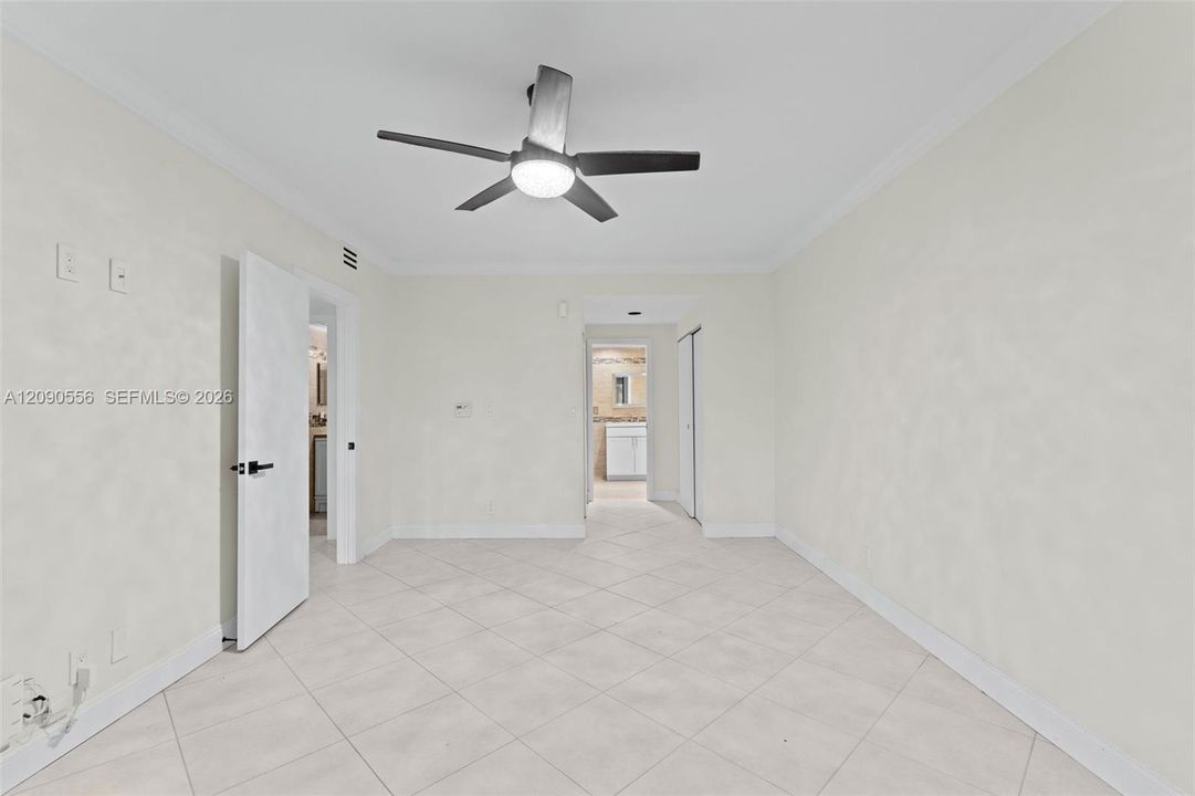 For Sale: $419,900 (2 beds, 2 baths, 1300 Square Feet)