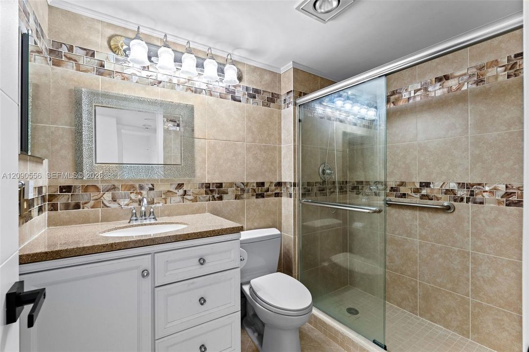 For Sale: $419,900 (2 beds, 2 baths, 1300 Square Feet)
