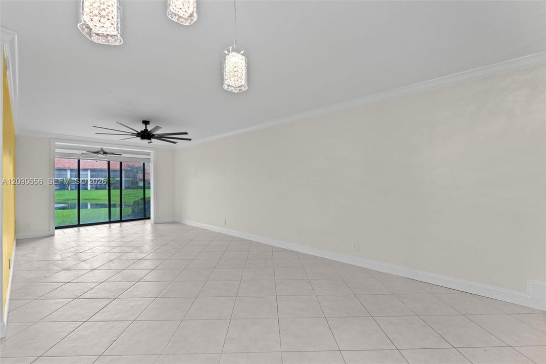 For Sale: $419,900 (2 beds, 2 baths, 1300 Square Feet)