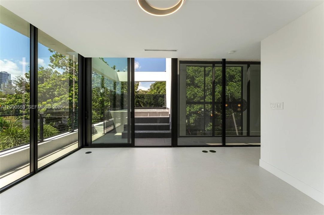 For Rent: $19,500 (4 beds, 4 baths, 2643 Square Feet)