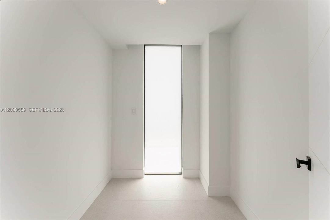 For Rent: $19,500 (4 beds, 4 baths, 2643 Square Feet)