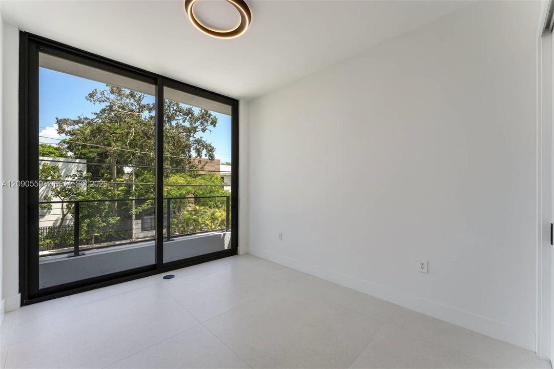 For Rent: $19,500 (4 beds, 4 baths, 2643 Square Feet)