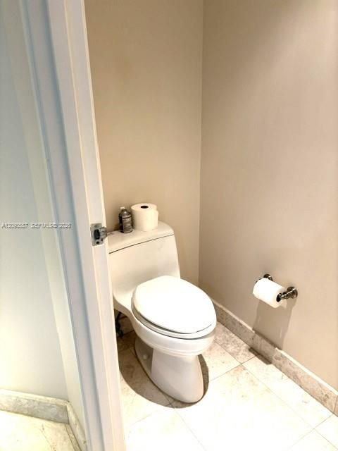 Master Toilet