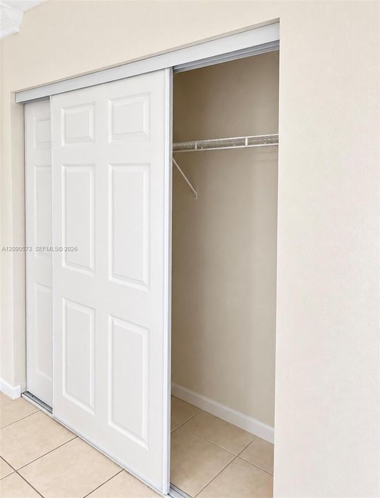 For Rent: $1,650 (1 beds, 1 baths, 685 Square Feet)