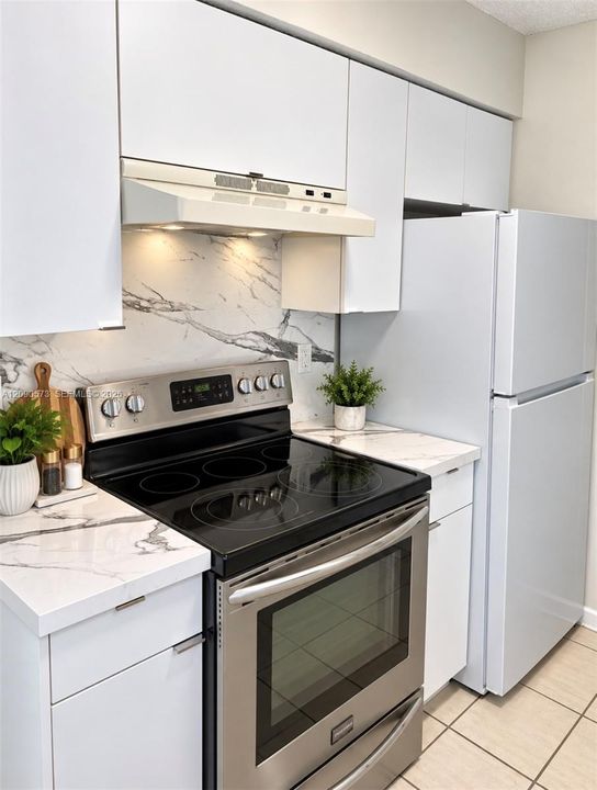 For Rent: $1,650 (1 beds, 1 baths, 685 Square Feet)