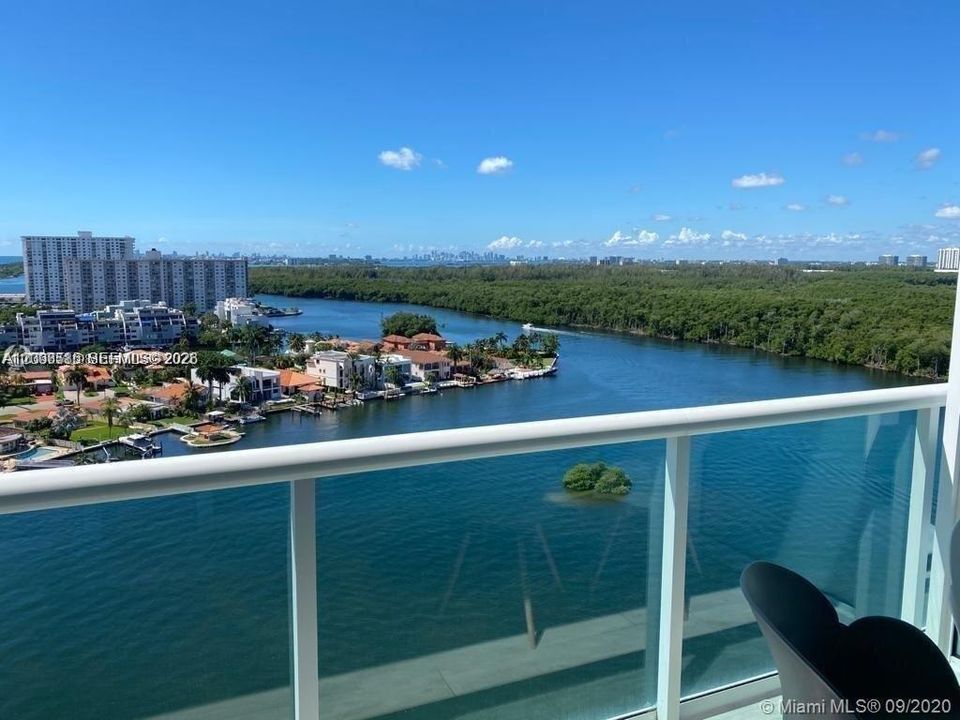 В аренду: $6,800 (3 спален, 2 ванн, 1705 Квадратных фут)