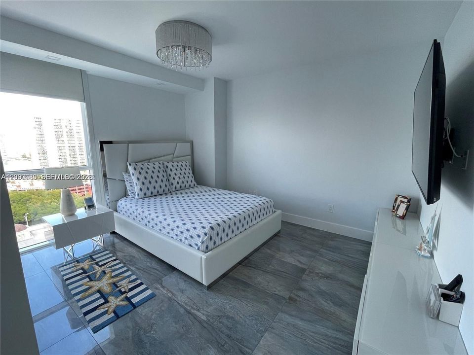 В аренду: $6,800 (3 спален, 2 ванн, 1705 Квадратных фут)