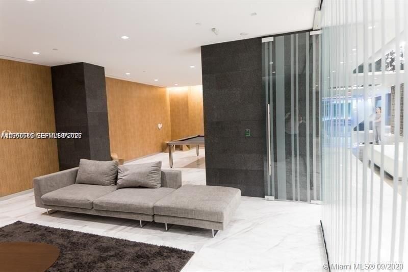 В аренду: $6,800 (3 спален, 2 ванн, 1705 Квадратных фут)