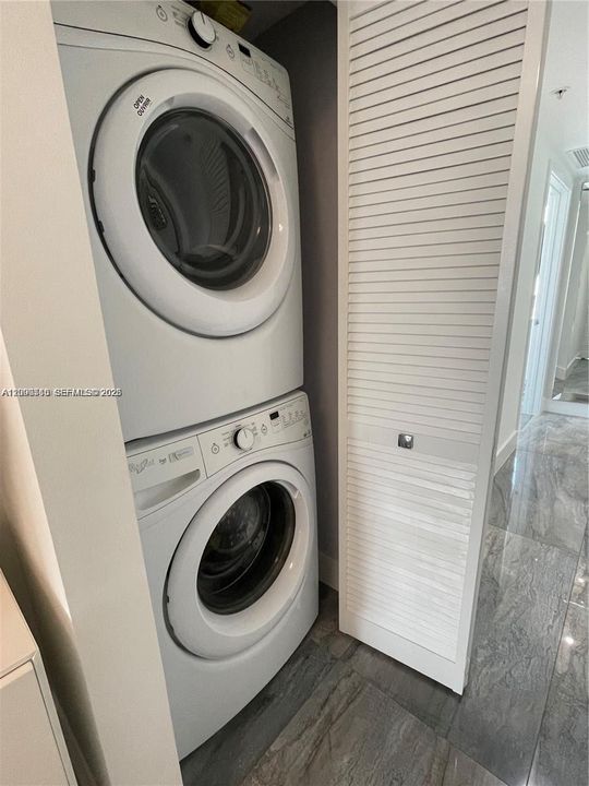 В аренду: $6,800 (3 спален, 2 ванн, 1705 Квадратных фут)