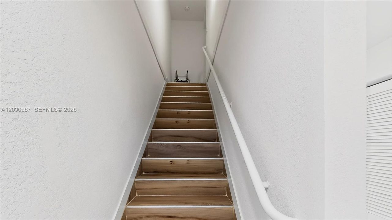 На продажу: $419,000 (4 спален, 3 ванн, 1398 Квадратных фут)