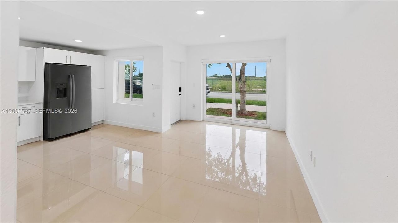 На продажу: $419,000 (4 спален, 3 ванн, 1398 Квадратных фут)