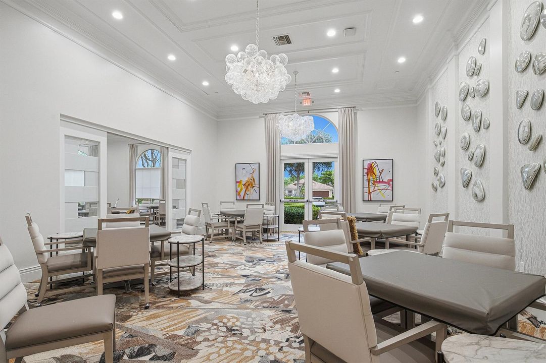 33-Clubhouse-Poker Room