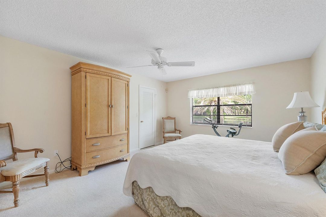 9283 Vista Del Lago_008