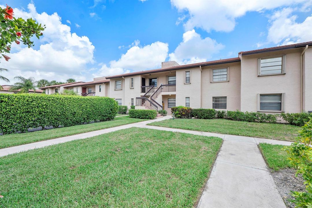 9283 Vista Del Lago_030