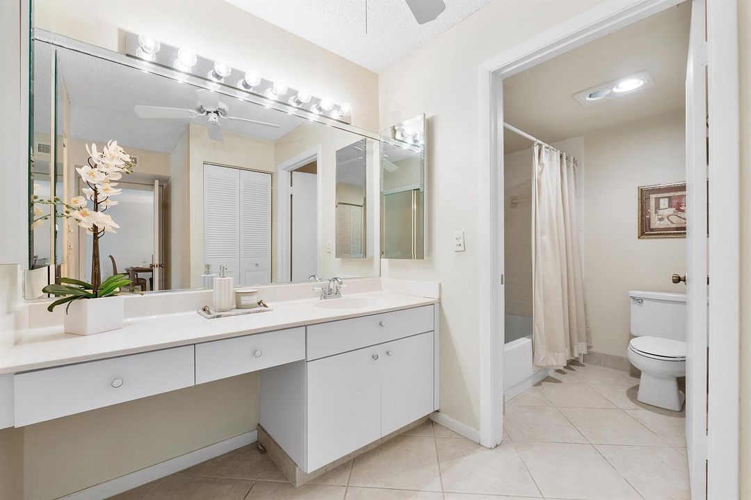 9283 Vista Del Lago_009