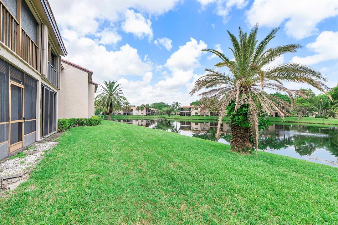 9283 Vista Del Lago_021