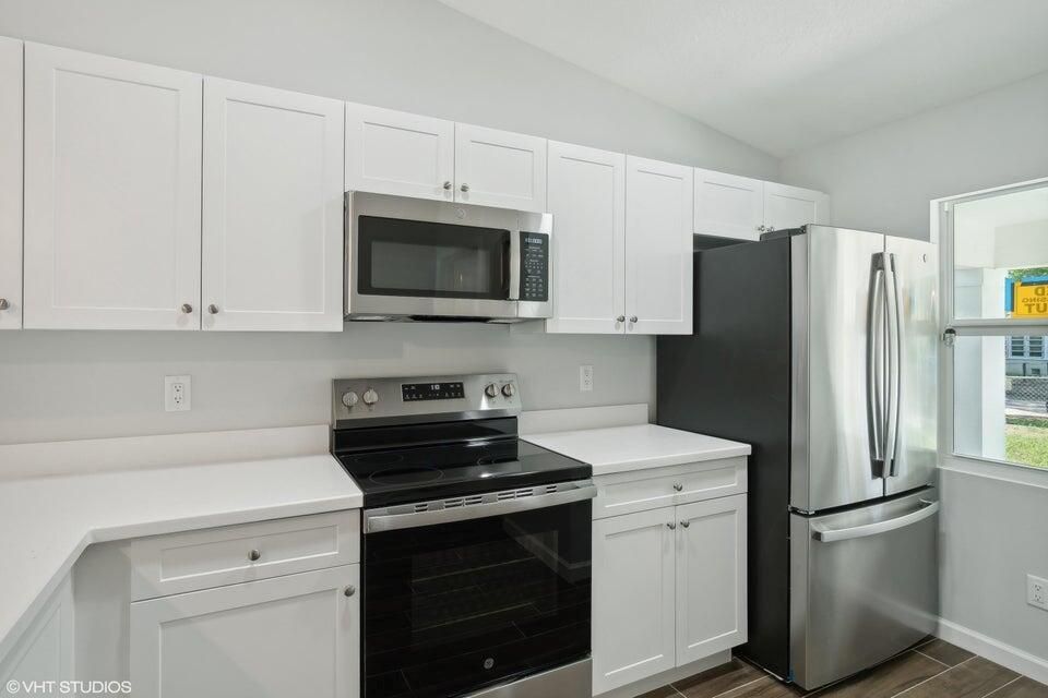 636 kitchen 2