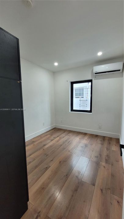 В аренду: $2,100 (2 спален, 1 ванн, 0 Квадратных фут)
