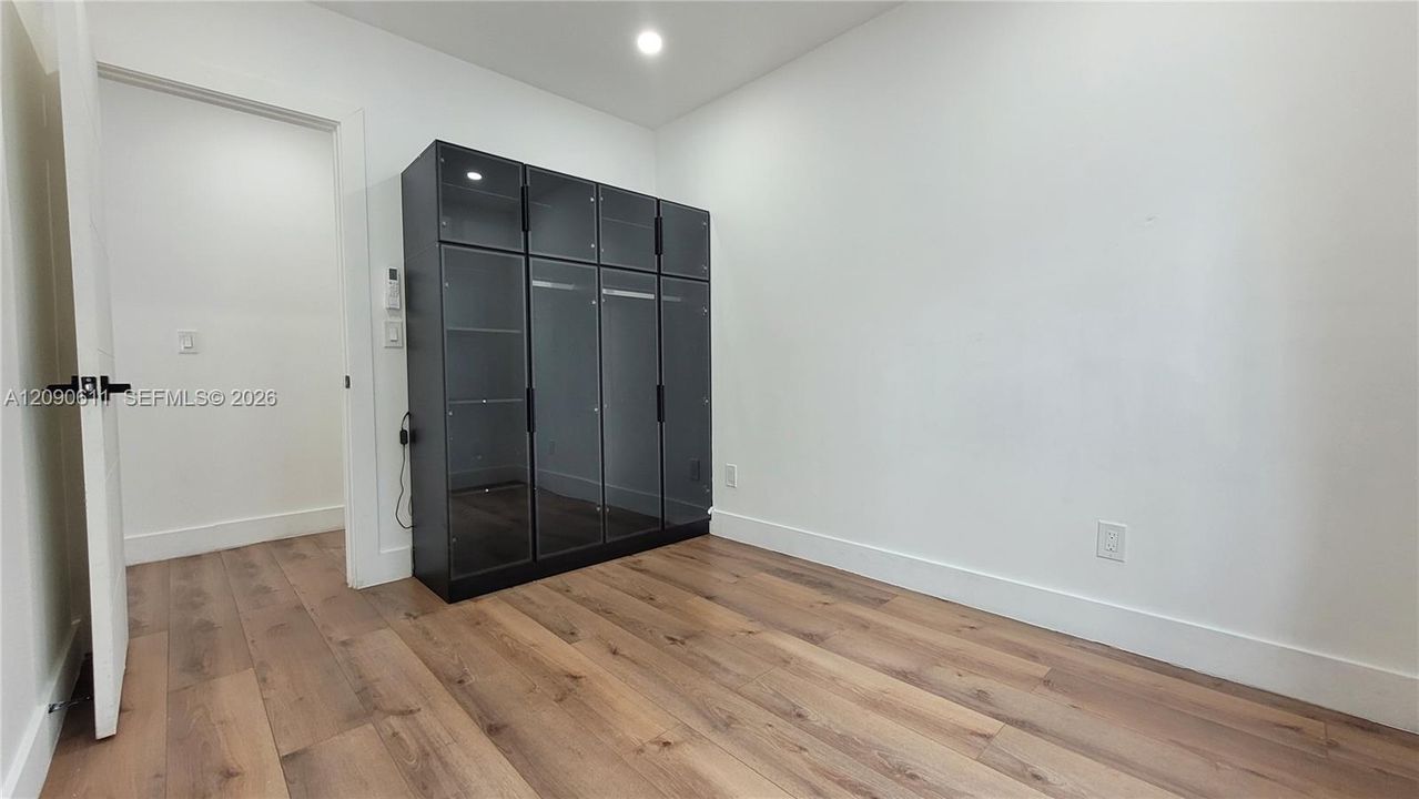 В аренду: $2,100 (2 спален, 1 ванн, 0 Квадратных фут)