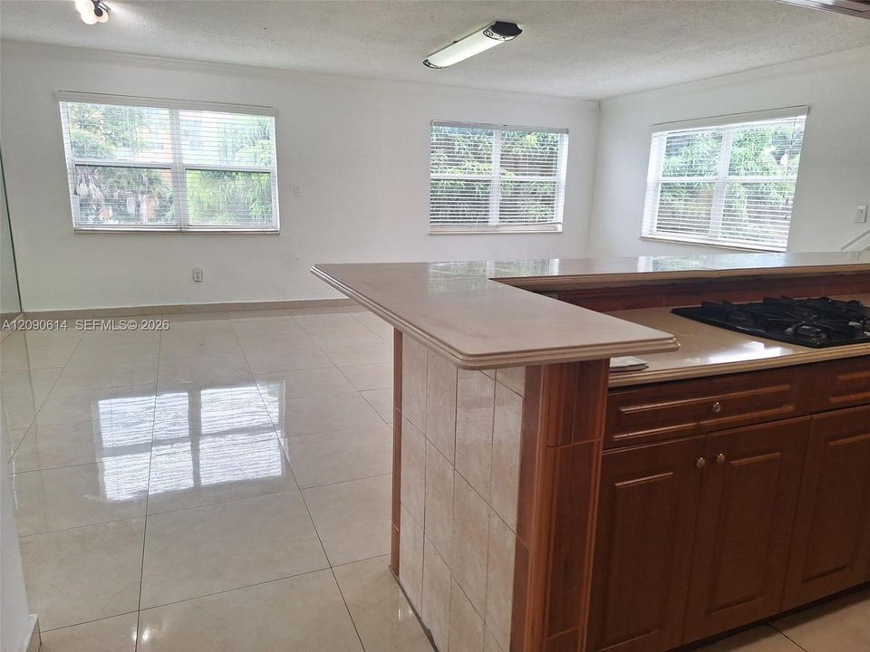 En Renta: $2,200 (2 camas, 1 baños, 1043 Pies cuadrados)