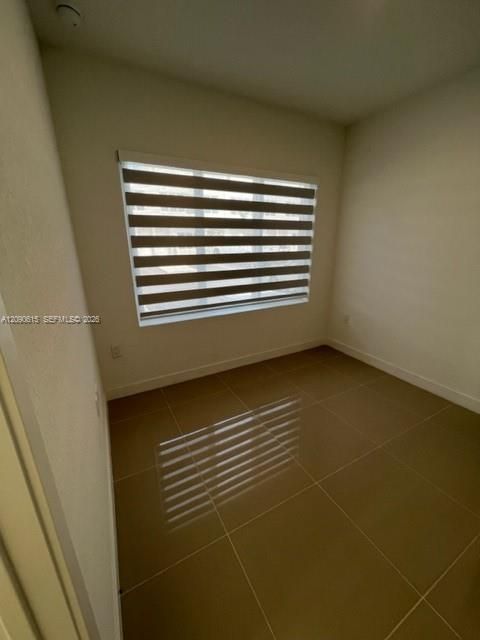For Rent: $2,950 (4 beds, 3 baths, 1398 Square Feet)