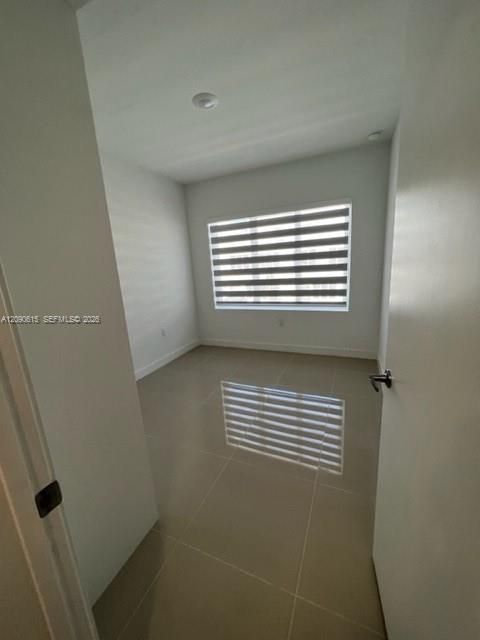 For Rent: $2,950 (4 beds, 3 baths, 1398 Square Feet)