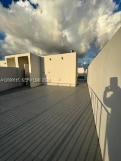 For Rent: $2,950 (4 beds, 3 baths, 1398 Square Feet)