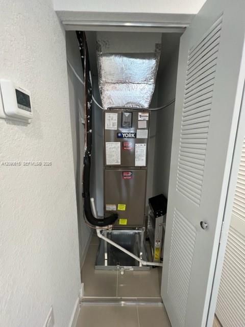 For Rent: $2,950 (4 beds, 3 baths, 1398 Square Feet)