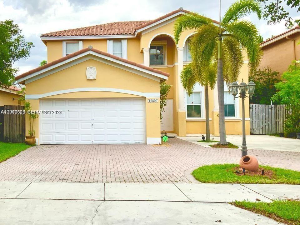 For Rent: $4,250 (5 beds, 3 baths, 2444 Square Feet)