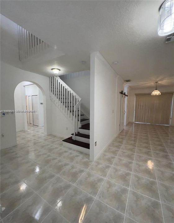 For Rent: $4,250 (5 beds, 3 baths, 2444 Square Feet)