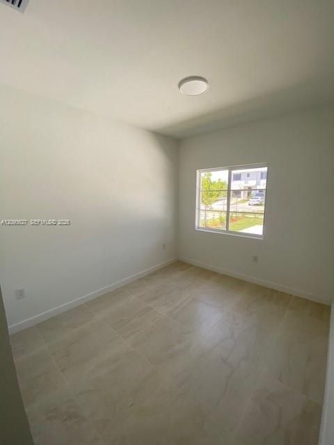 В аренду: $2,500 (3 спален, 2 ванн, 1250 Квадратных фут)