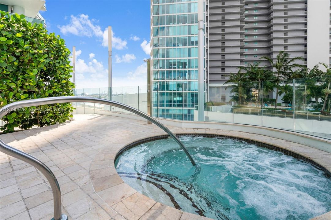Jacuzzi
