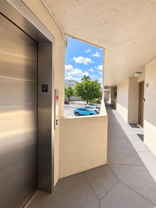 For Sale: $280,000 (2 beds, 2 baths, 1026 Square Feet)
