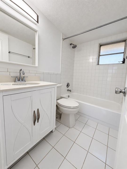 For Sale: $280,000 (2 beds, 2 baths, 1026 Square Feet)