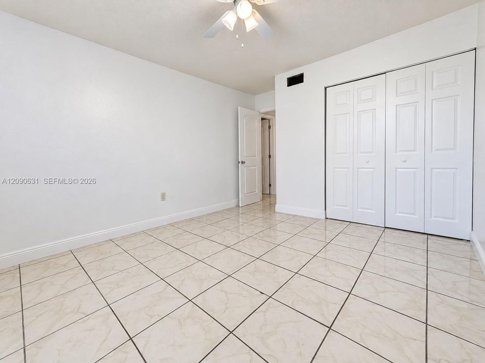 For Sale: $280,000 (2 beds, 2 baths, 1026 Square Feet)