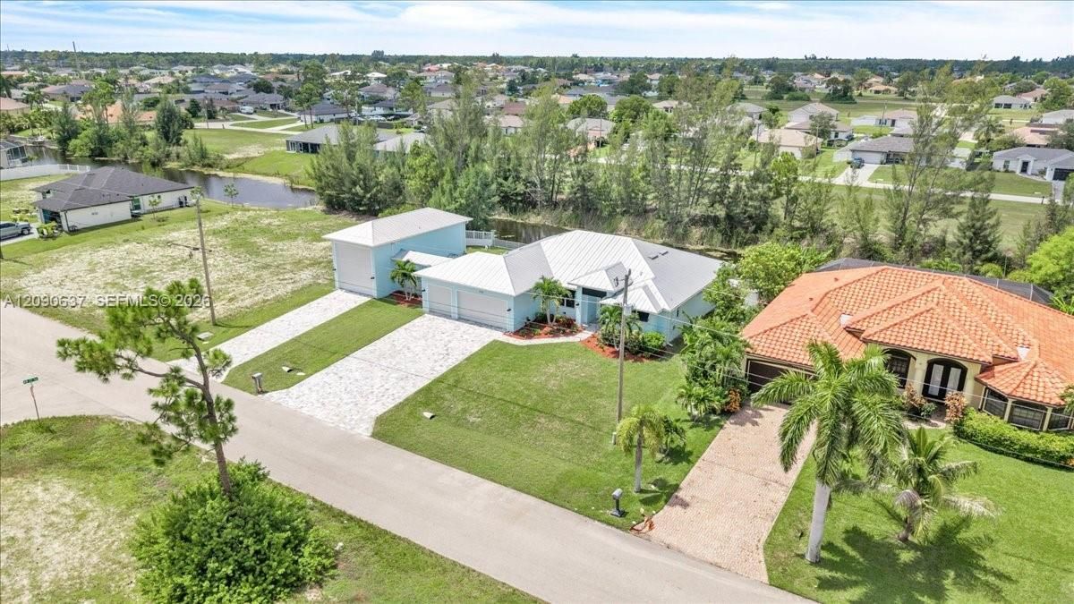 En Venta: $870,000 (4 camas, 2 baños, 2002 Pies cuadrados)