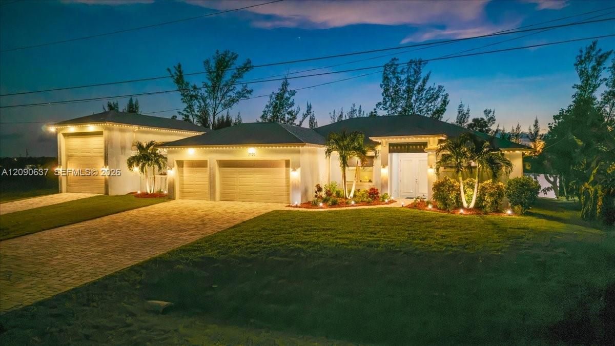 En Venta: $870,000 (4 camas, 2 baños, 2002 Pies cuadrados)