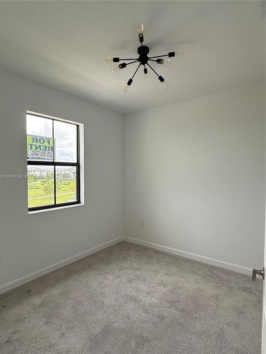 В аренду: $3,300 (3 спален, 2 ванн, 1750 Квадратных фут)