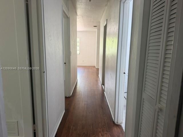 For Rent: $3,000 (3 beds, 1 baths, 1200 Square Feet)