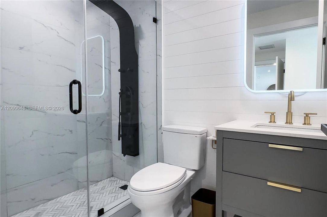 En Venta: $2,495,000 (3 camas, 3 baños, 3001 Pies cuadrados)