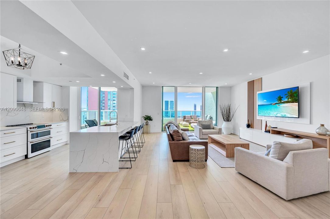 En Venta: $2,495,000 (3 camas, 3 baños, 3001 Pies cuadrados)