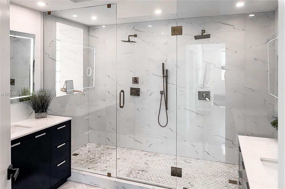 En Venta: $2,495,000 (3 camas, 3 baños, 3001 Pies cuadrados)