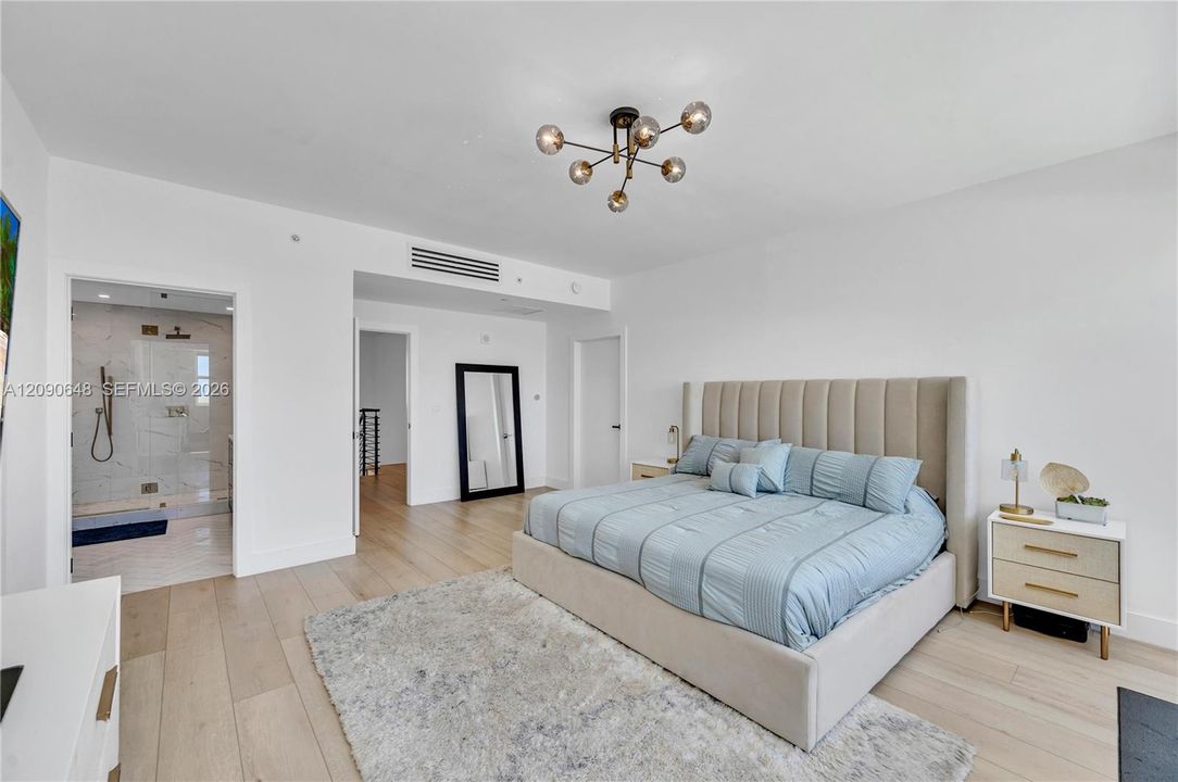 En Venta: $2,495,000 (3 camas, 3 baños, 3001 Pies cuadrados)