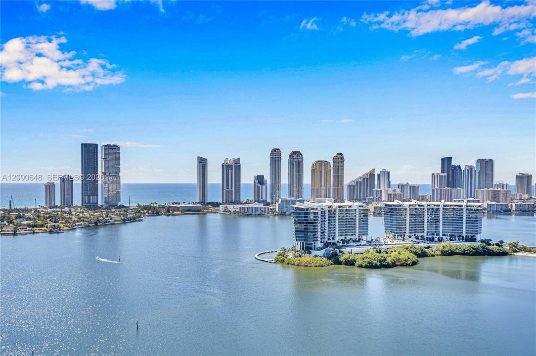 En Venta: $2,495,000 (3 camas, 3 baños, 3001 Pies cuadrados)