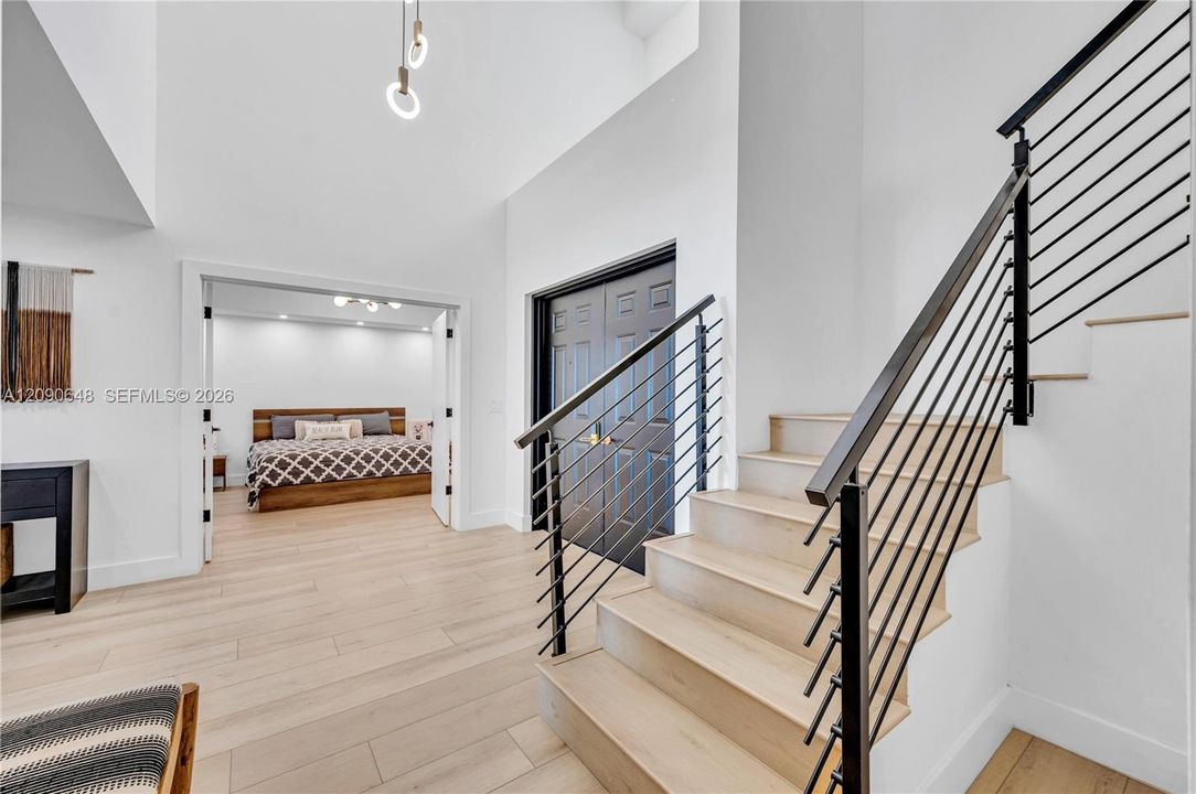 En Venta: $2,495,000 (3 camas, 3 baños, 3001 Pies cuadrados)