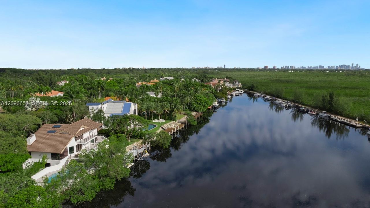 For Rent: $30,000 (5 beds, 4 baths, 4204 Square Feet)