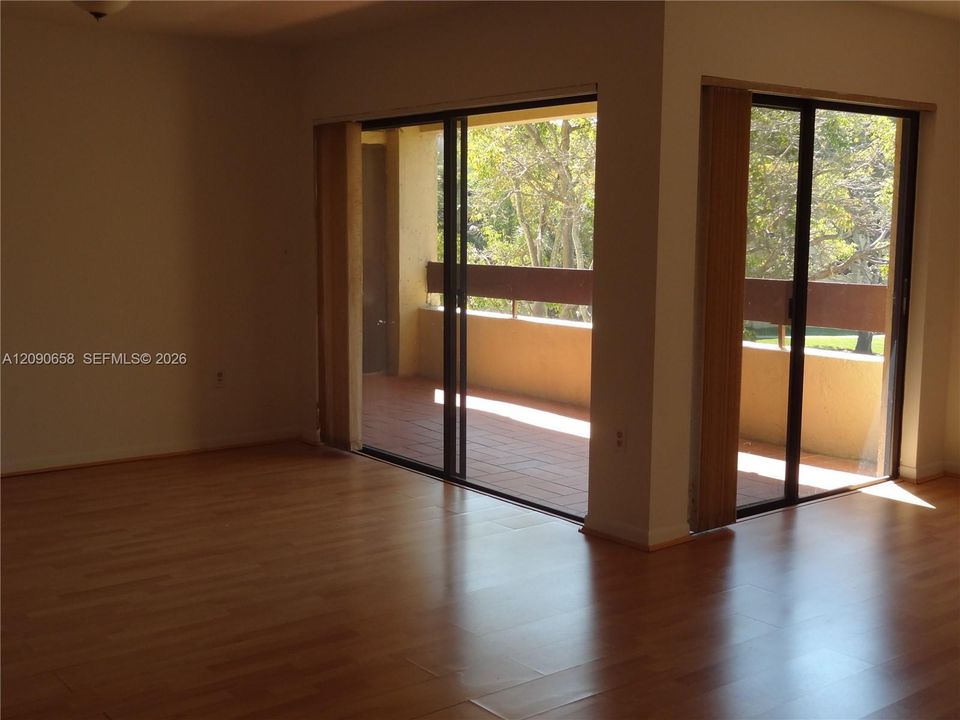 В аренду: $1,975 (1 спален, 1 ванн, 980 Квадратных фут)