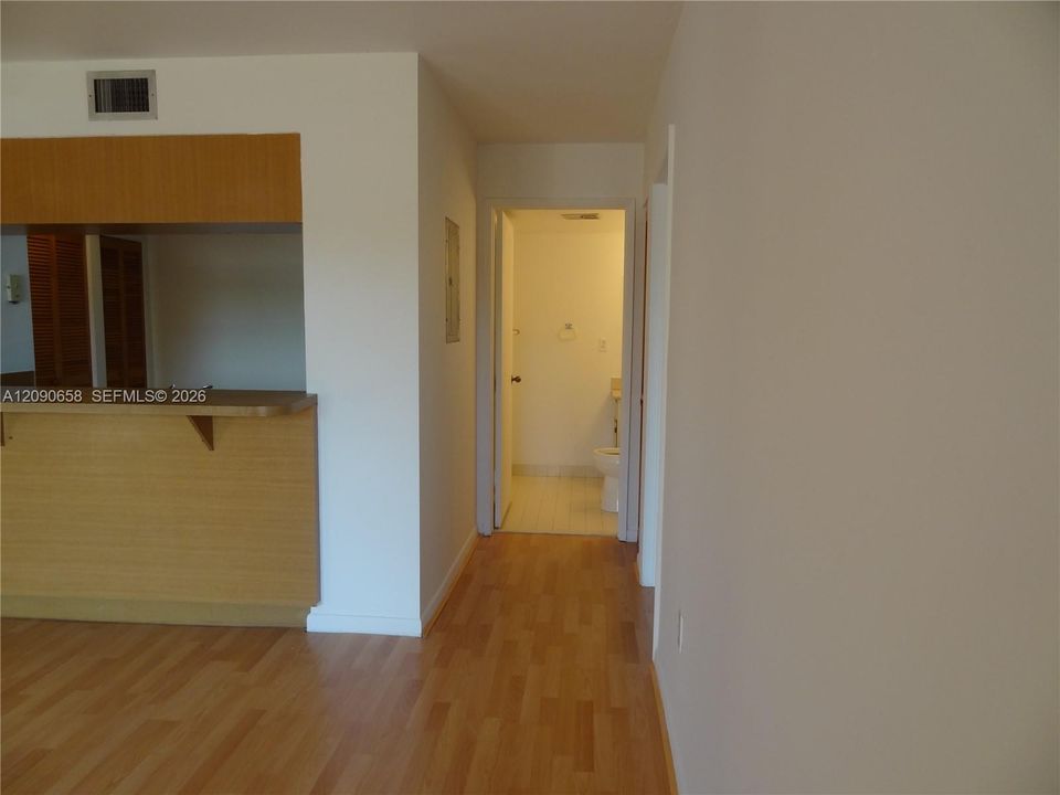 В аренду: $1,975 (1 спален, 1 ванн, 980 Квадратных фут)
