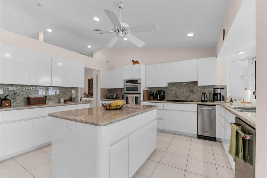 For Sale: $1,599,000 (4 beds, 3 baths, 3085 Square Feet)